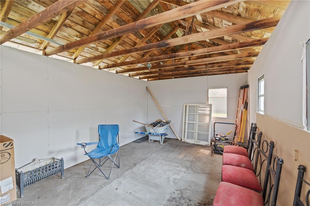 7 Esther Street Property Photo 49