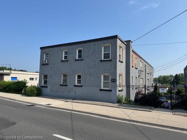 11-1755 King Street Property Photo 1