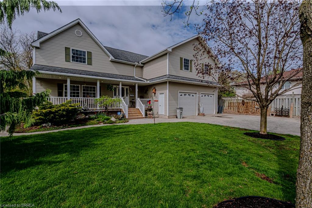 388 Mckellar Street Property Photo 1