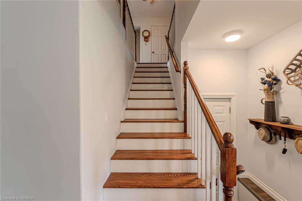 388 Mckellar Street Property Photo 23