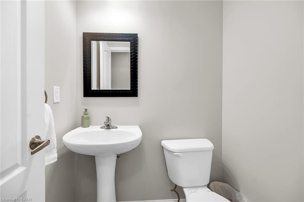 21 Hepworth Crescent Property Photo 18