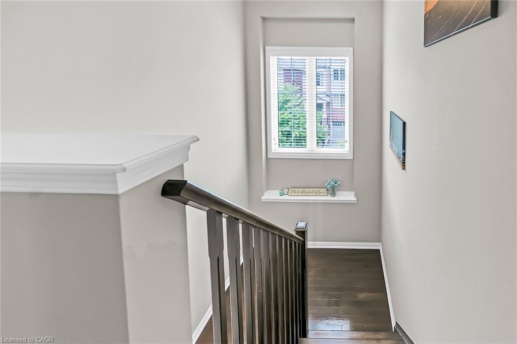 21 Hepworth Crescent Property Photo 28