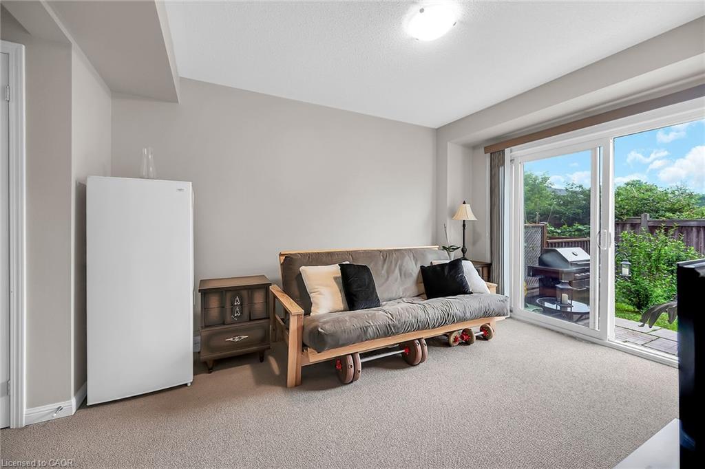 21 Hepworth Crescent Property Photo 33