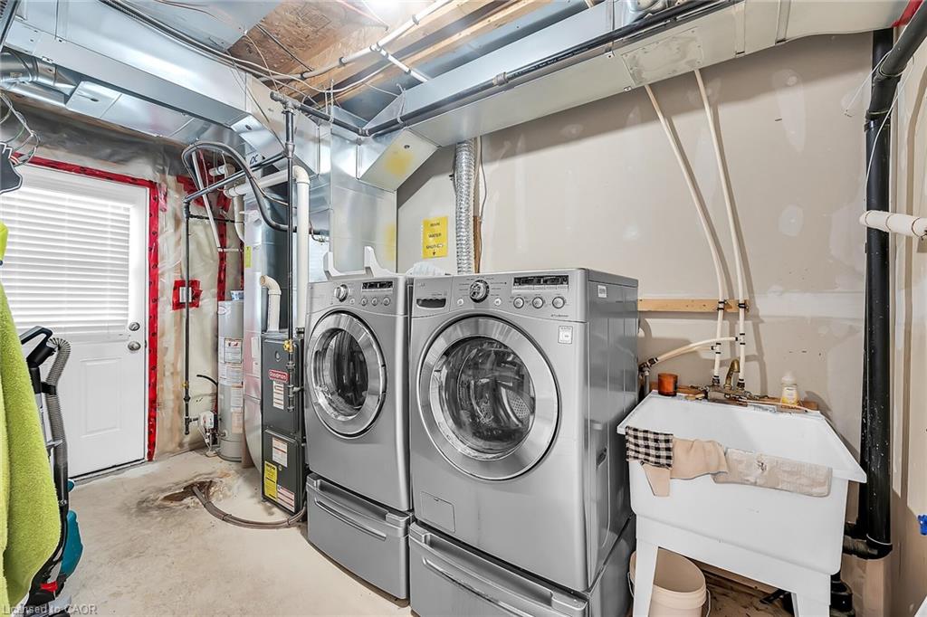 21 Hepworth Crescent Property Photo 34