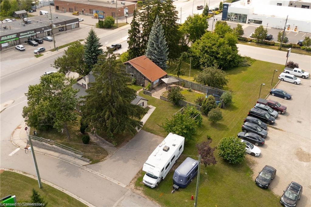 28 Manitou Drive Property Photo 2