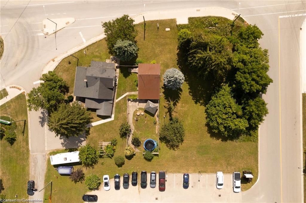 28 Manitou Drive Property Photo 3