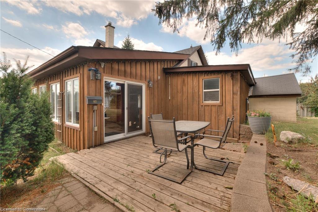 28 Manitou Drive Property Photo 12