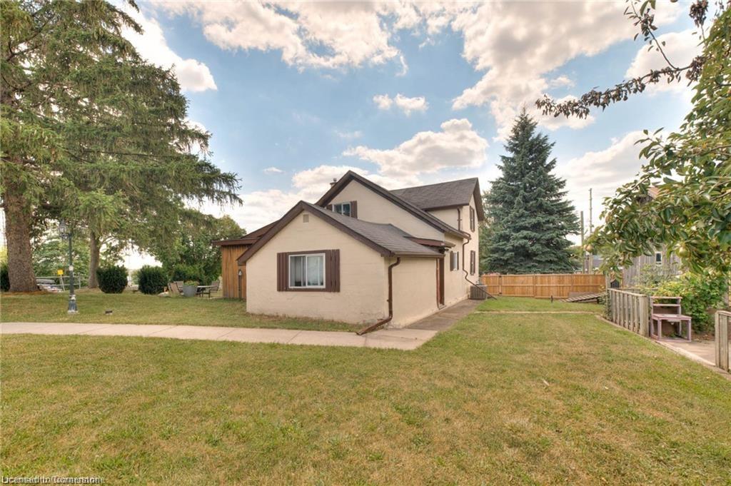 28 Manitou Drive Property Photo 13