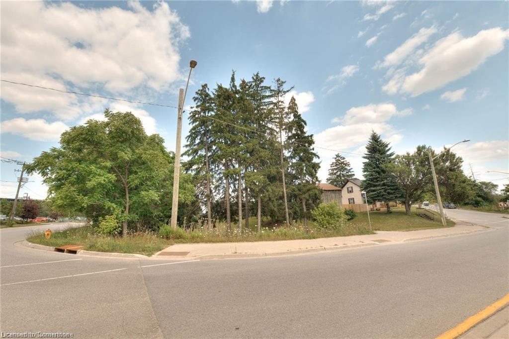 28 Manitou Drive Property Photo 21