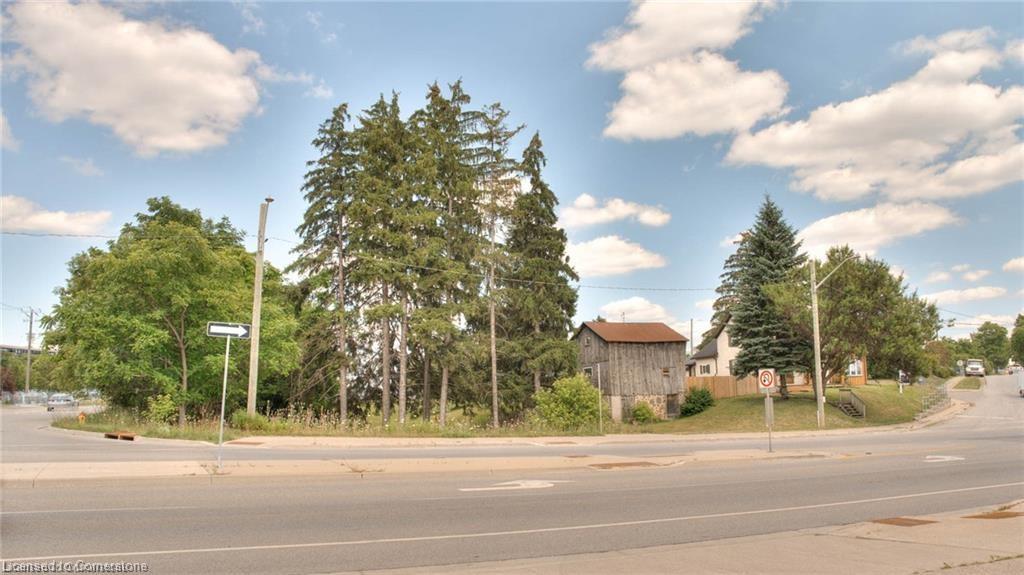 28 Manitou Drive Property Photo 22