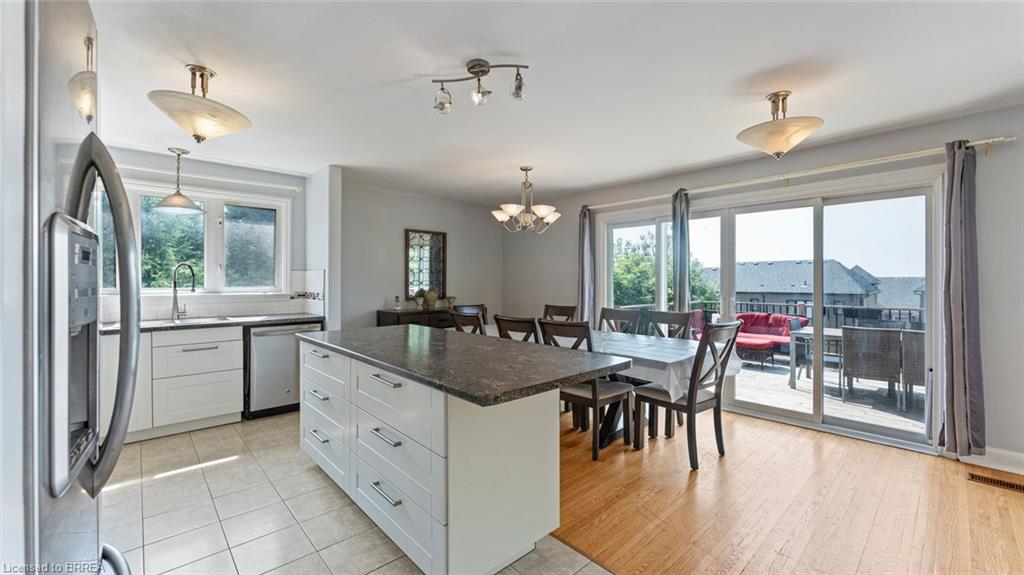 598 Colborne Street W Property Photo 10