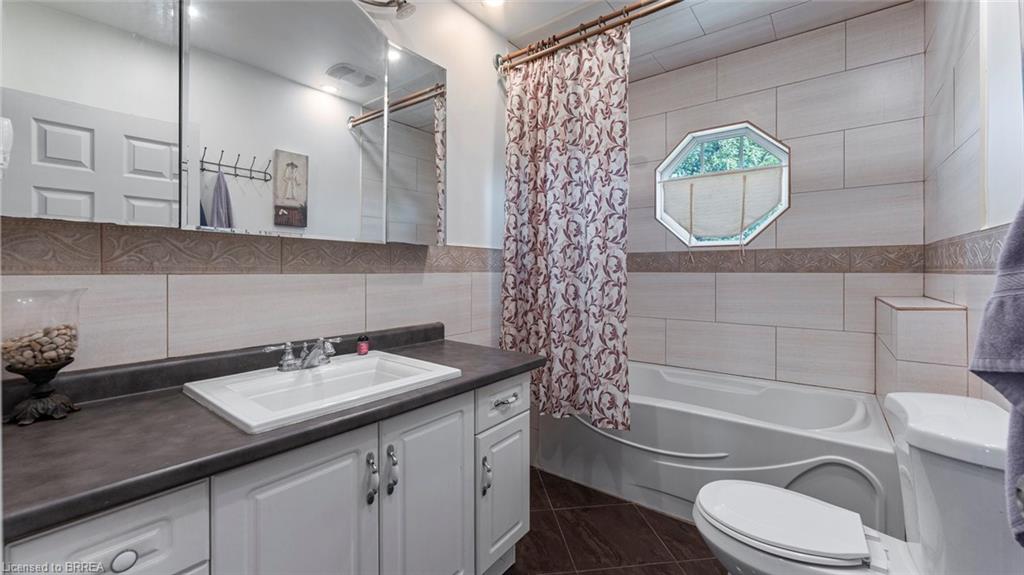 598 Colborne Street W Property Photo 17