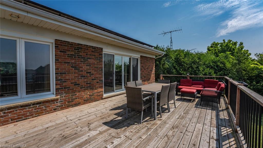 598 Colborne Street W Property Photo 28