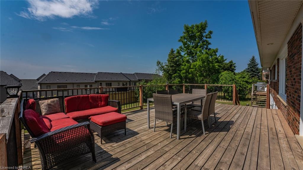 598 Colborne Street W Property Photo 29