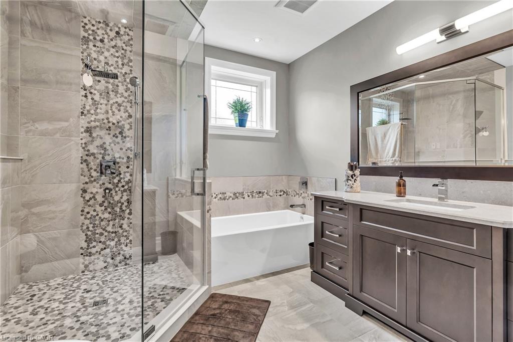 46 Anita Drive Property Photo 41