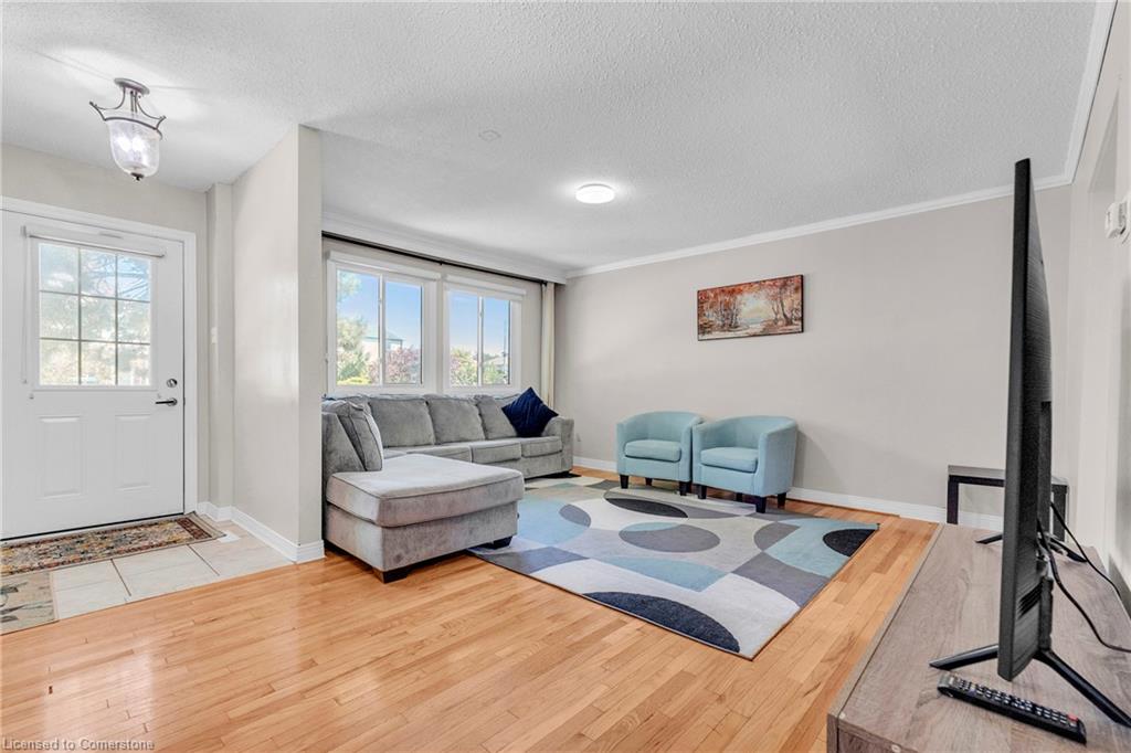 102-105 Hansen Road N Property Photo 4