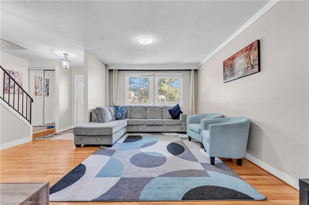 102-105 Hansen Road N Property Photo 5