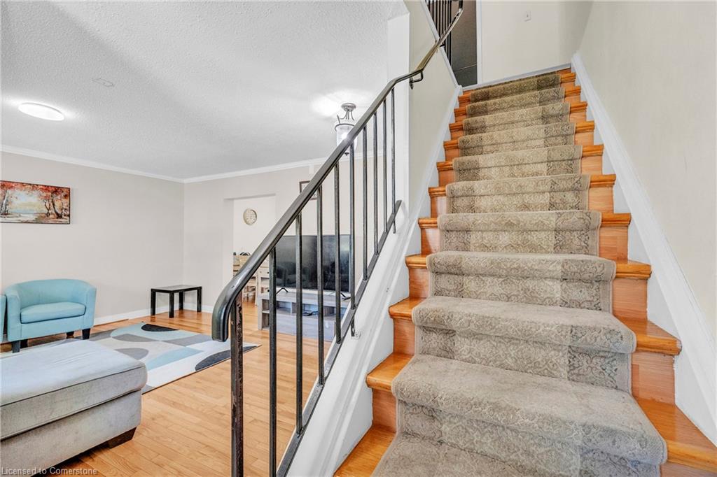 102-105 Hansen Road N Property Photo 11