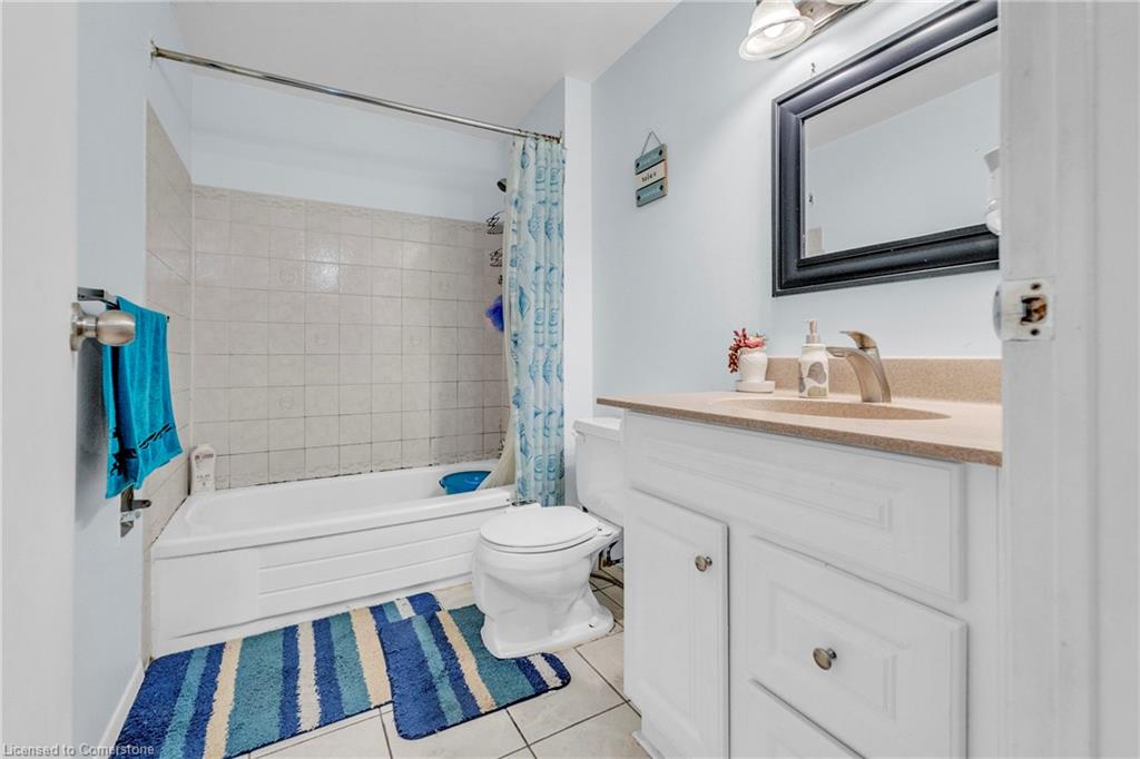 102-105 Hansen Road N Property Photo 16