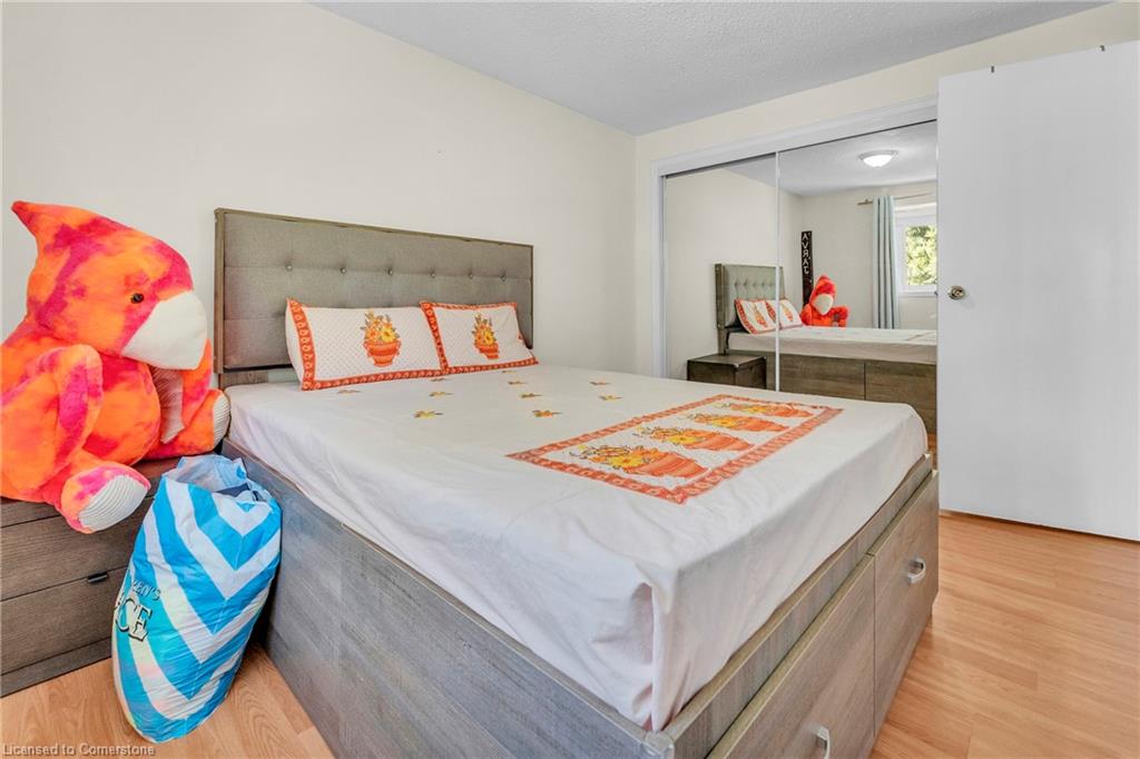 102-105 Hansen Road N Property Photo 19