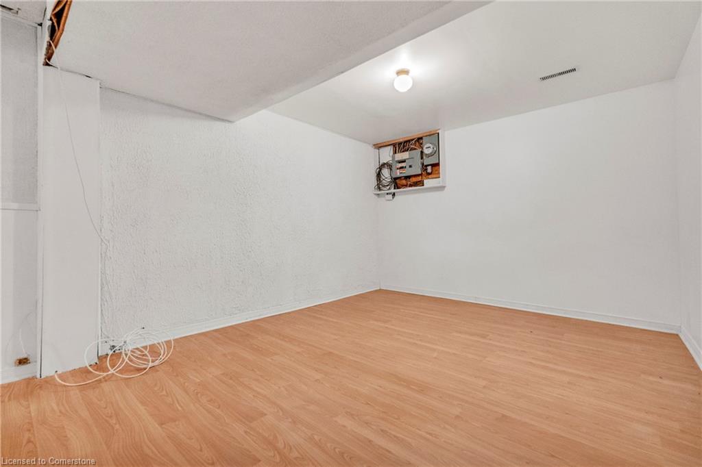 102-105 Hansen Road N Property Photo 25