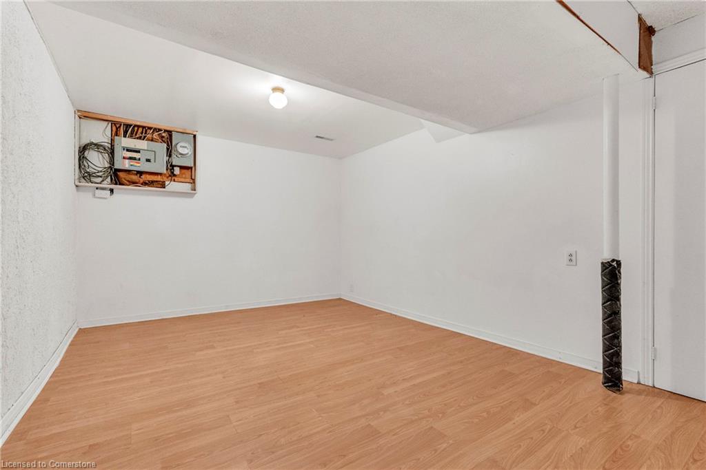 102-105 Hansen Road N Property Photo 26