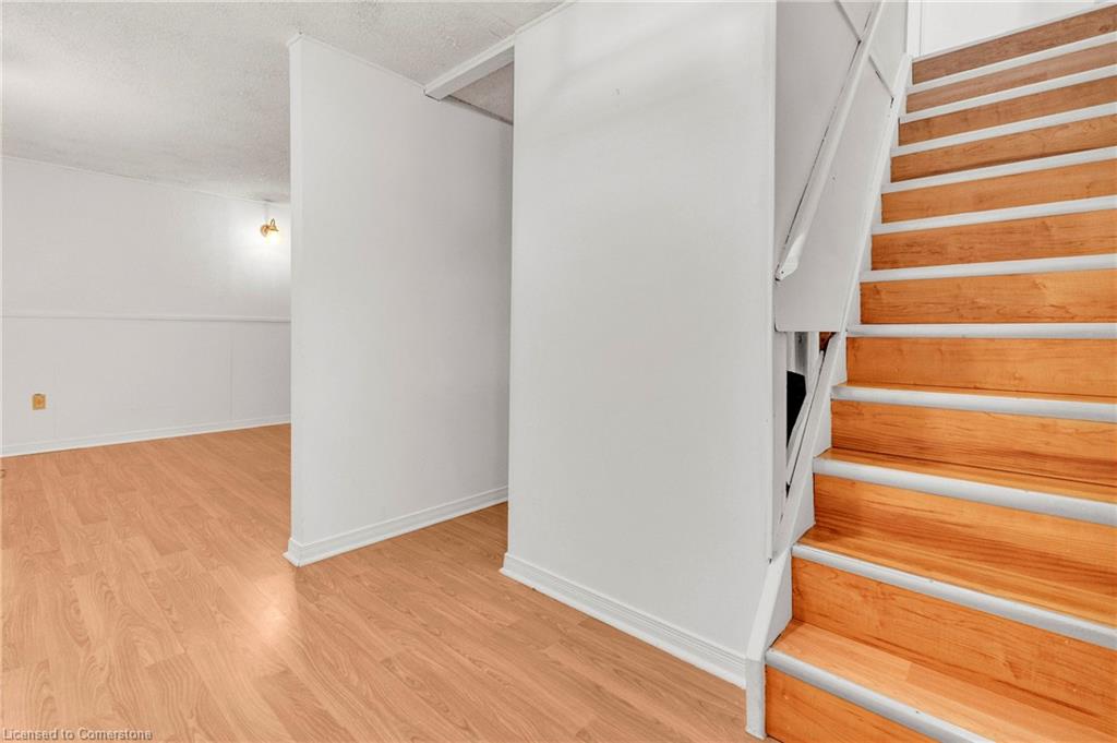 102-105 Hansen Road N Property Photo 27