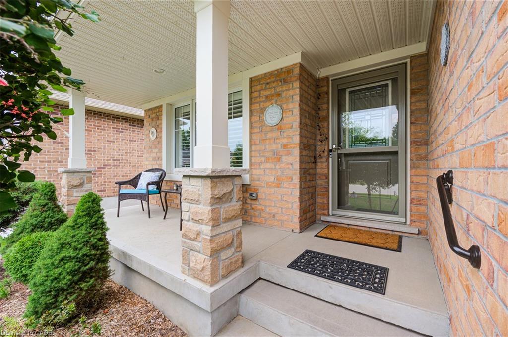 19 Colin Avenue Property Photo 5