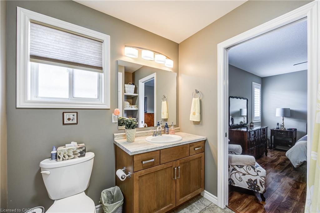 19 Colin Avenue Property Photo 25