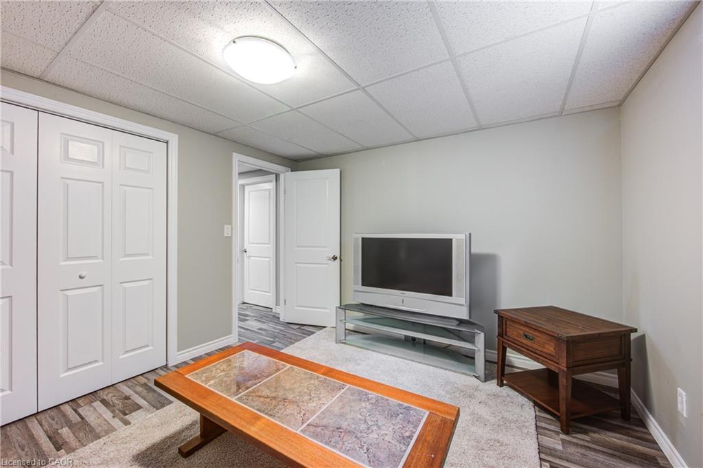 19 Colin Avenue Property Photo 34