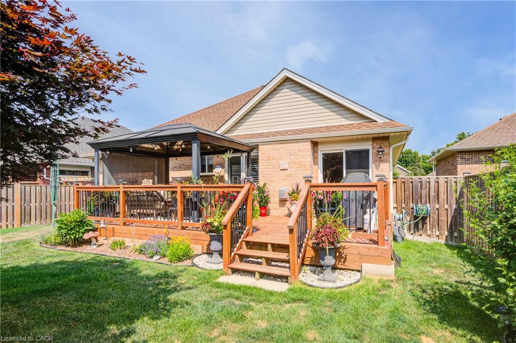 19 Colin Avenue Property Photo 37