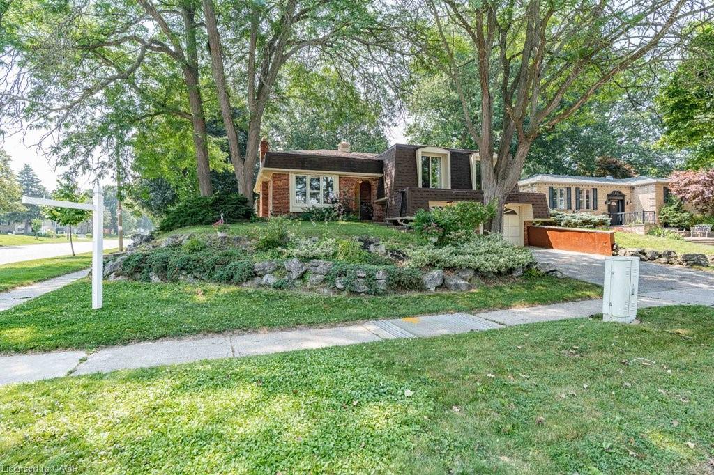 44 Cedarland Drive Property Photo 3