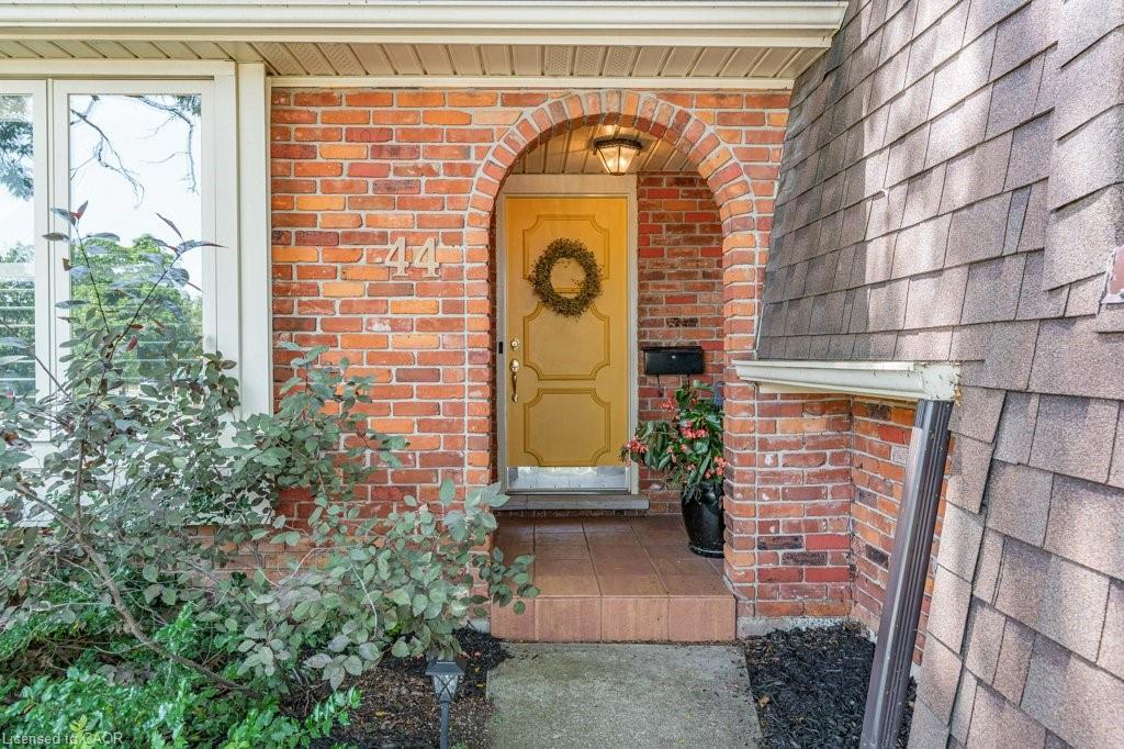 44 Cedarland Drive Property Photo 6