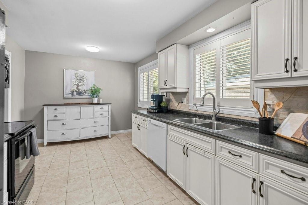 44 Cedarland Drive Property Photo 23