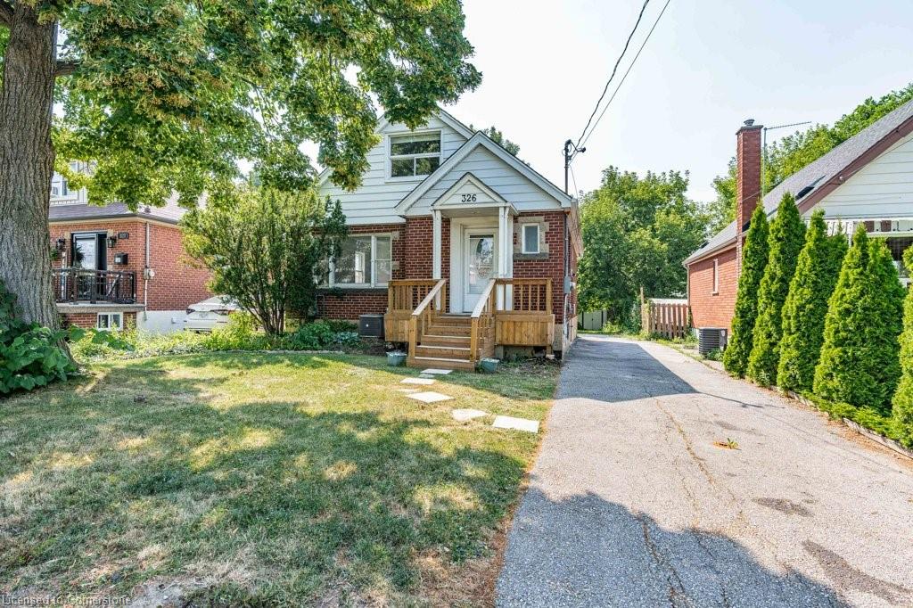 326 East 19th Street Property Photo 1