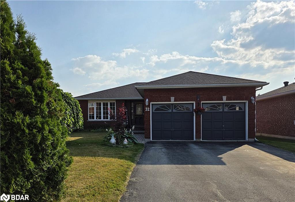 32 Carter Crescent Property Photo 1