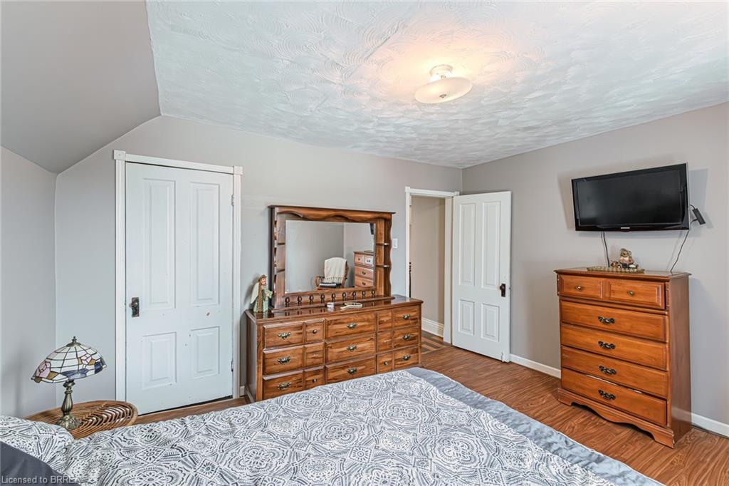 11 Alexander Street Property Photo 26