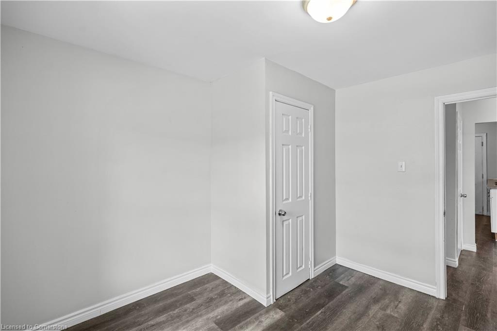 18 Barnesdale Avenue N Property Photo 27