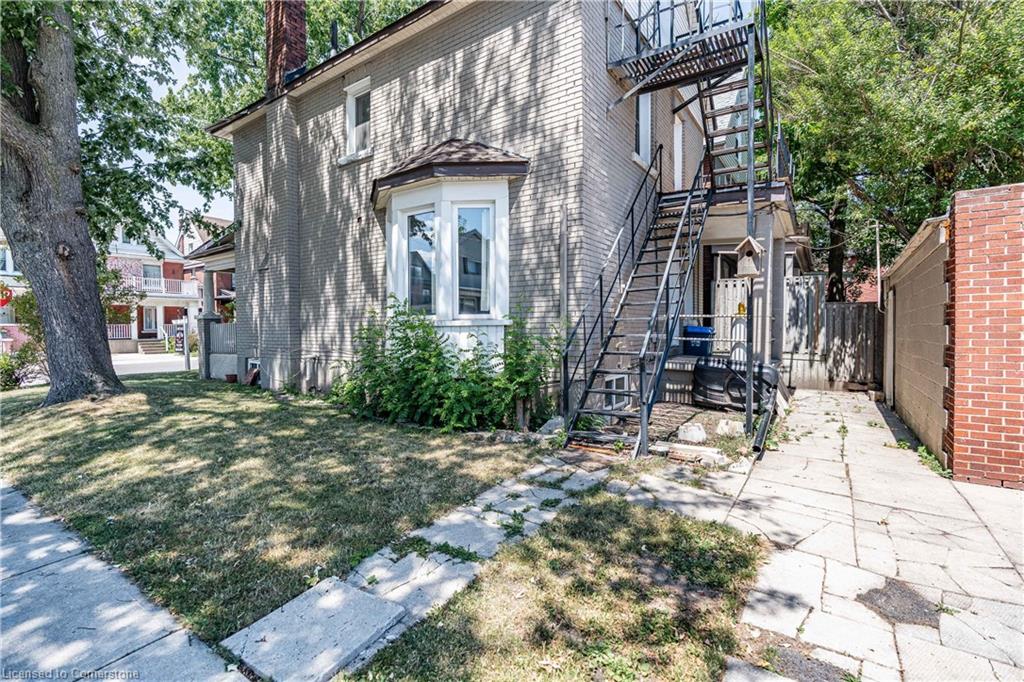 18 Barnesdale Avenue N Property Photo 35