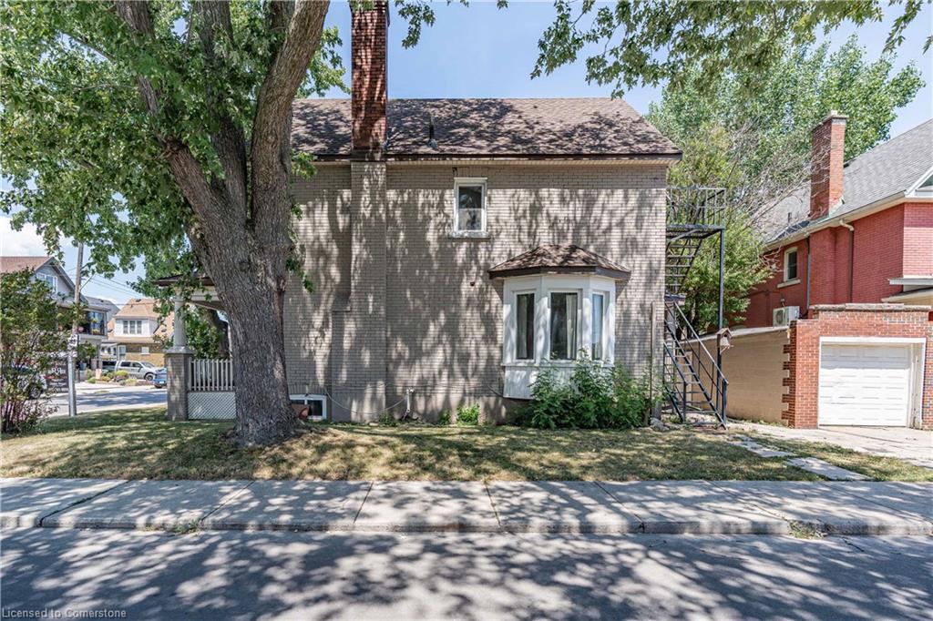 18 Barnesdale Avenue N Property Photo 37