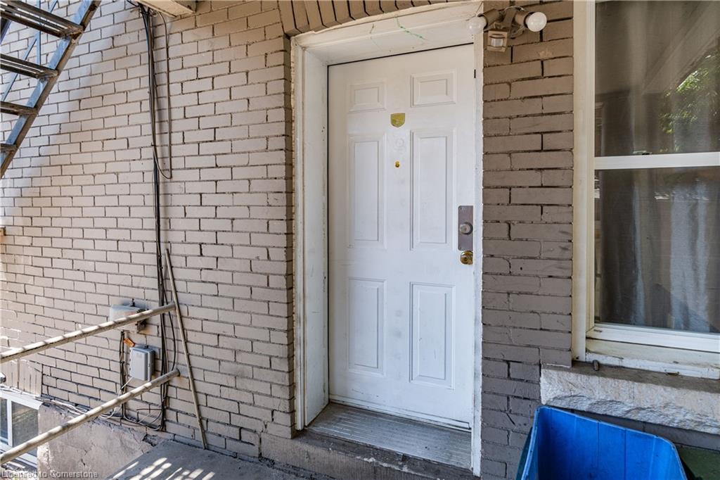 18 Barnesdale Avenue N Property Photo 42