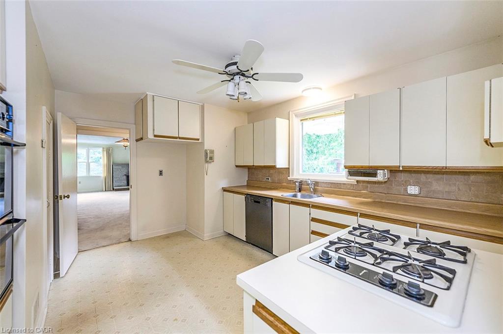 18 Sullivan's Lane Property Photo 19