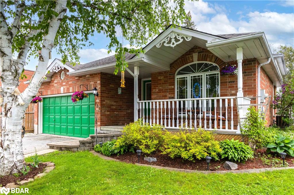 137 Queen Street Property Photo 1