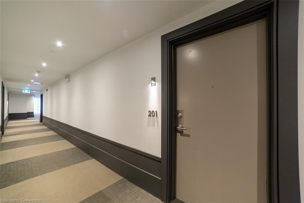 201-10 Concord Place Property Photo 4