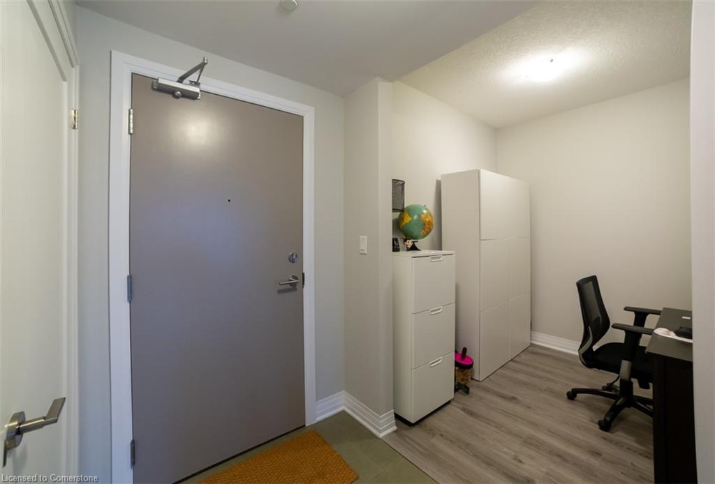 201-10 Concord Place Property Photo 5