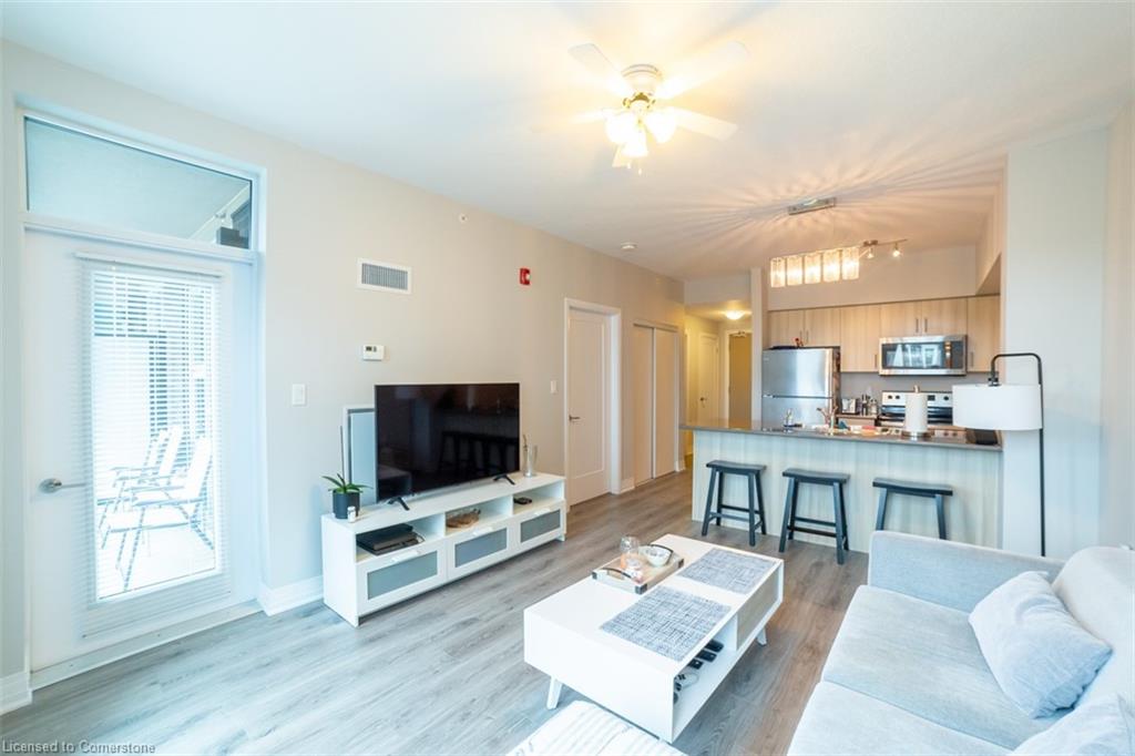 201-10 Concord Place Property Photo 12