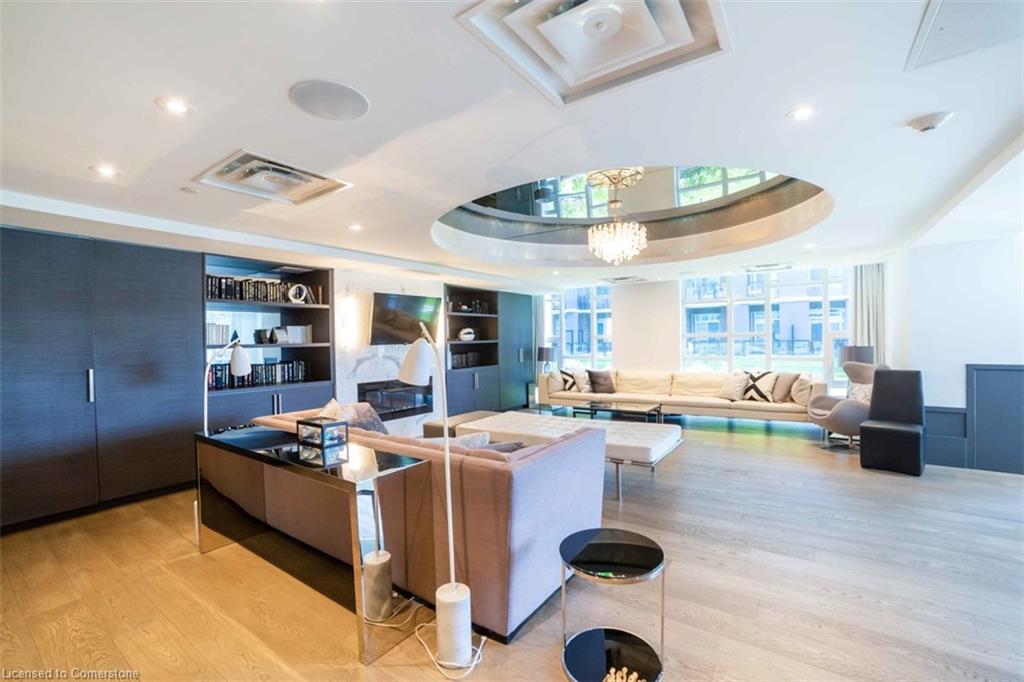 201-10 Concord Place Property Photo 22