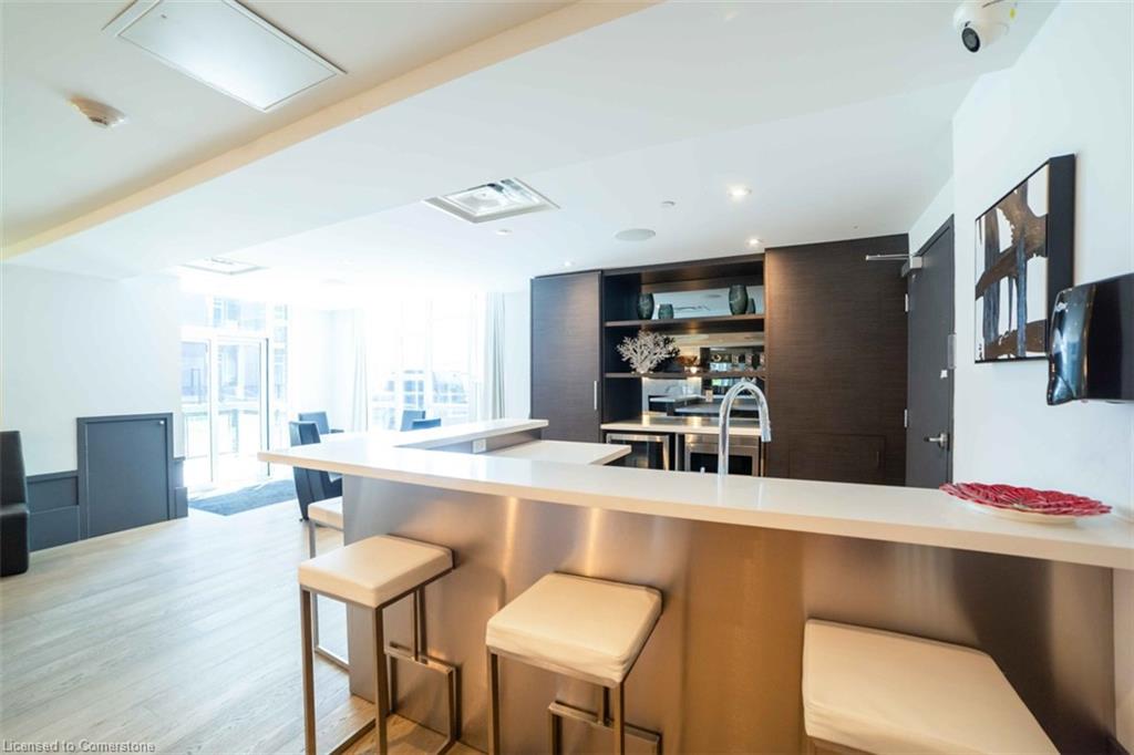 201-10 Concord Place Property Photo 26