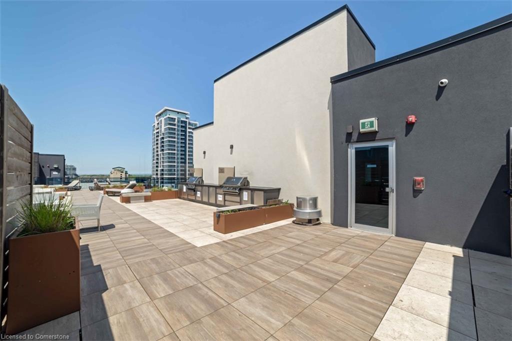 201-10 Concord Place Property Photo 32