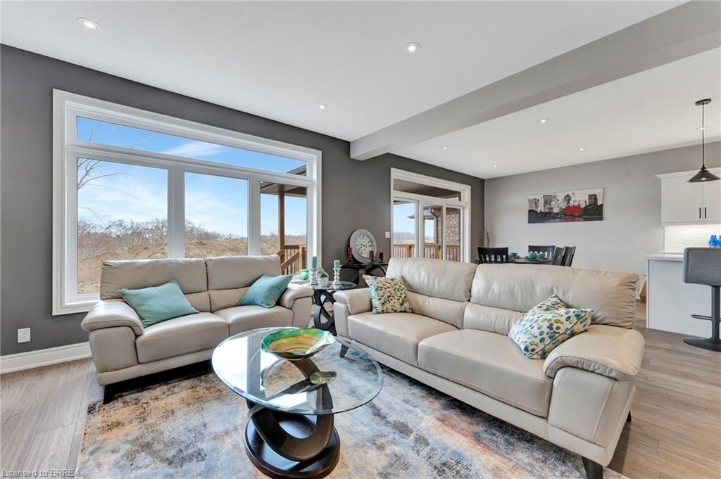 139 Craddock Boulevard Property Photo 3